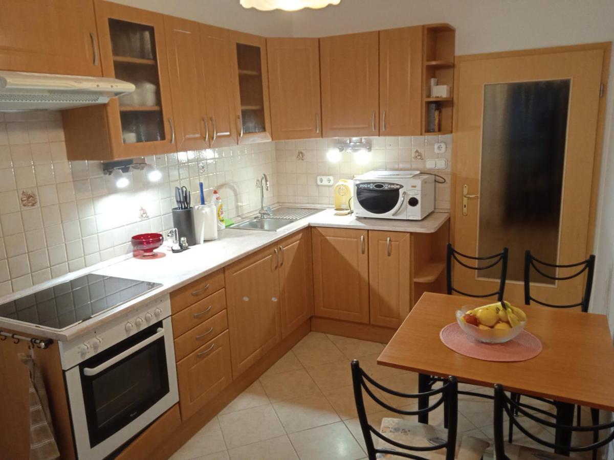 גיור Family Apartment-Csaladias Hangulat מראה חיצוני תמונה