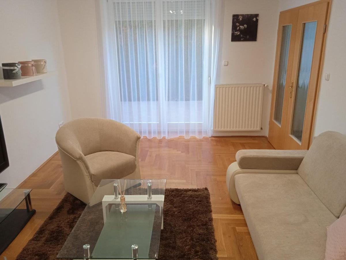 גיור Family Apartment-Csaladias Hangulat מראה חיצוני תמונה
