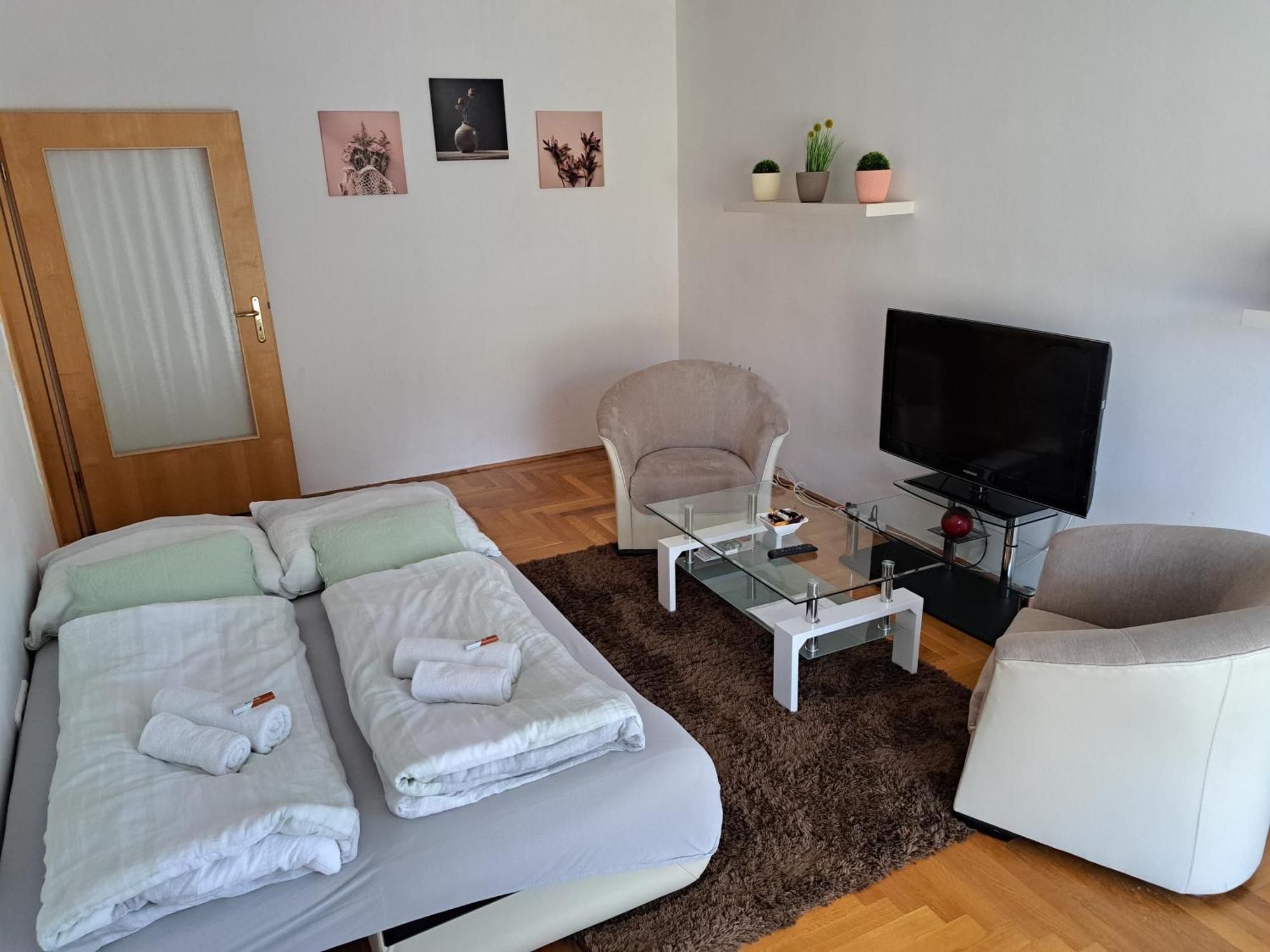 גיור Family Apartment-Csaladias Hangulat מראה חיצוני תמונה